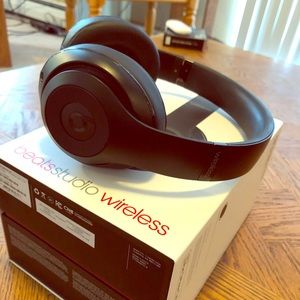 Beats Studio 2 Wireless